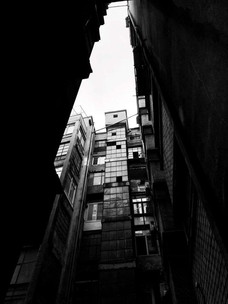 Photograph by Julien MENDJELI
