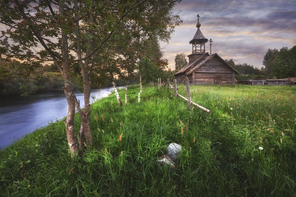 В заброшенной деревушке