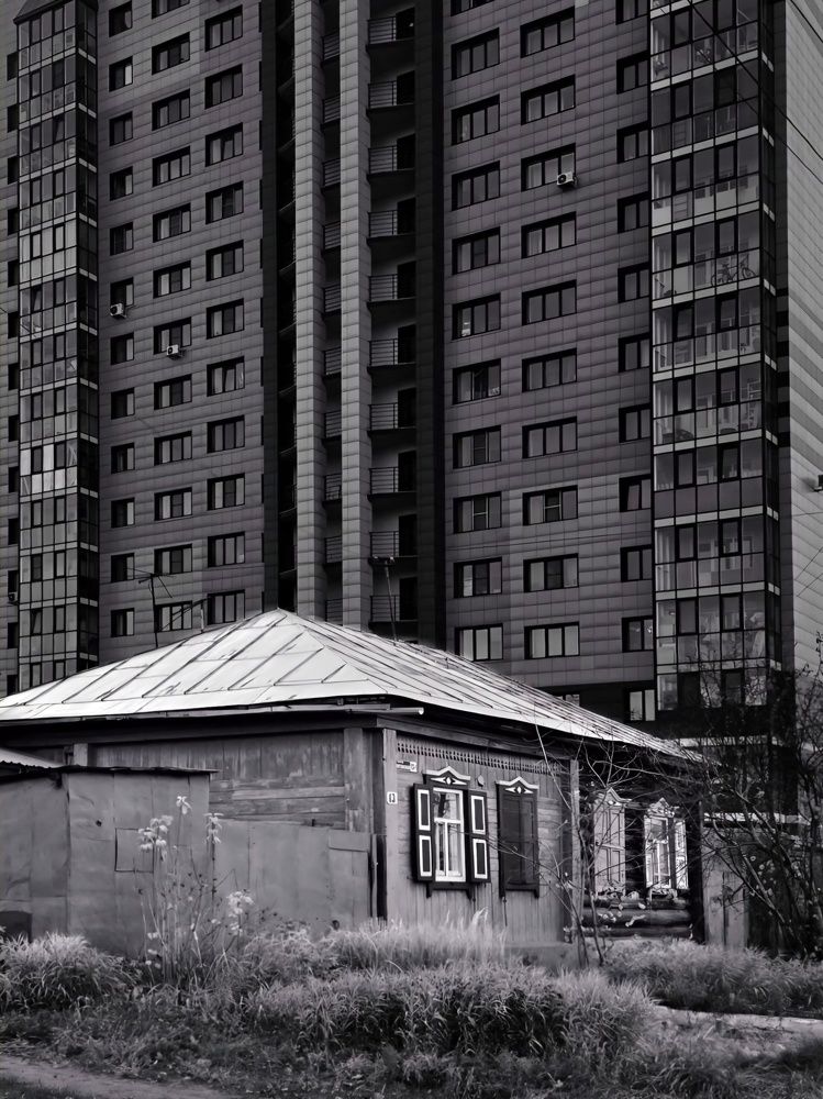 Контрасты города Б.