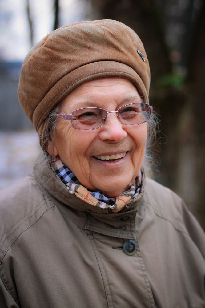 Случайная прохожая