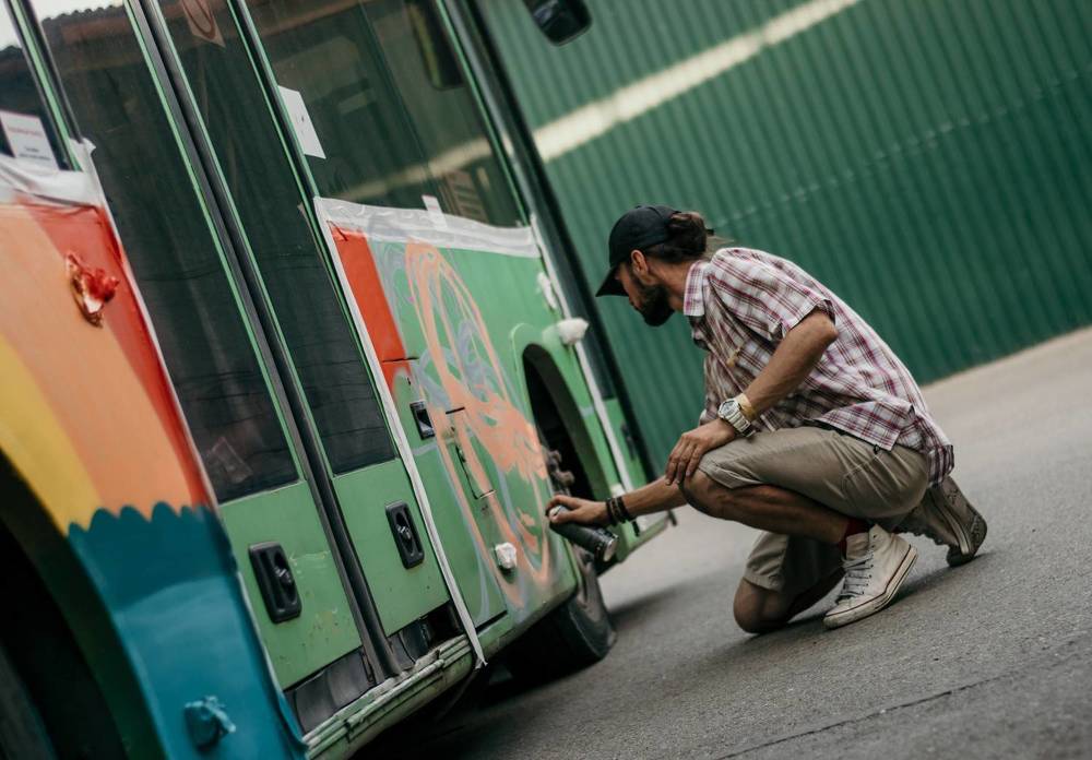 street graffiti artist