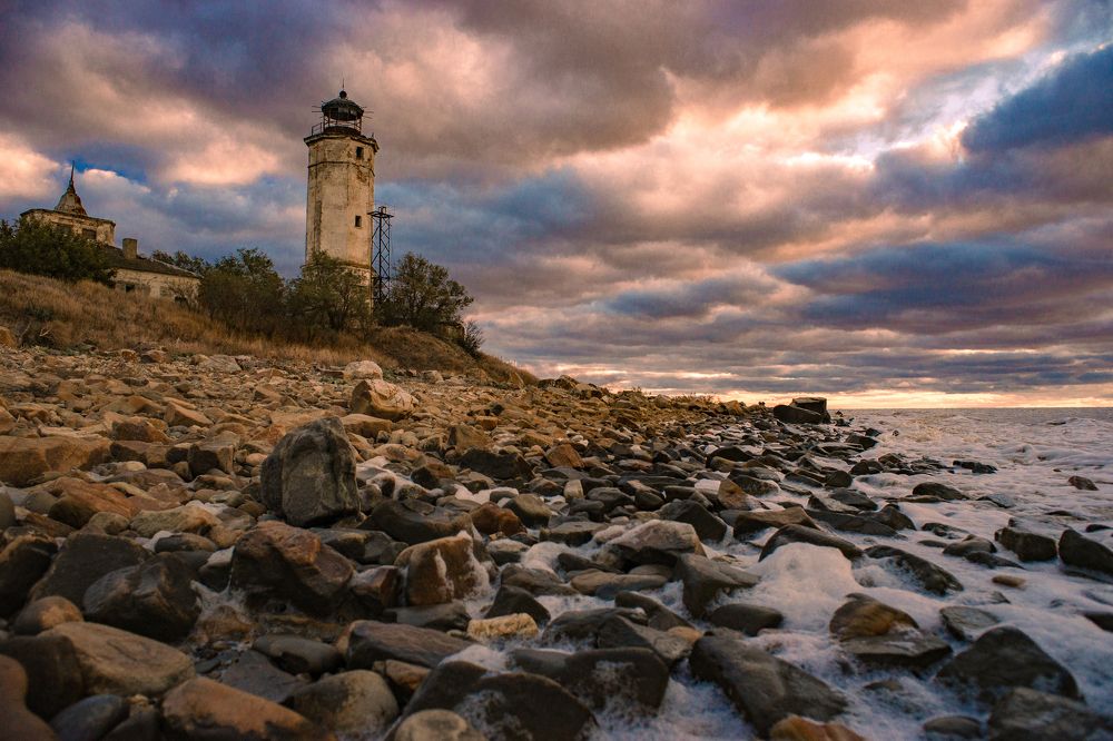 Заброшенный маяк