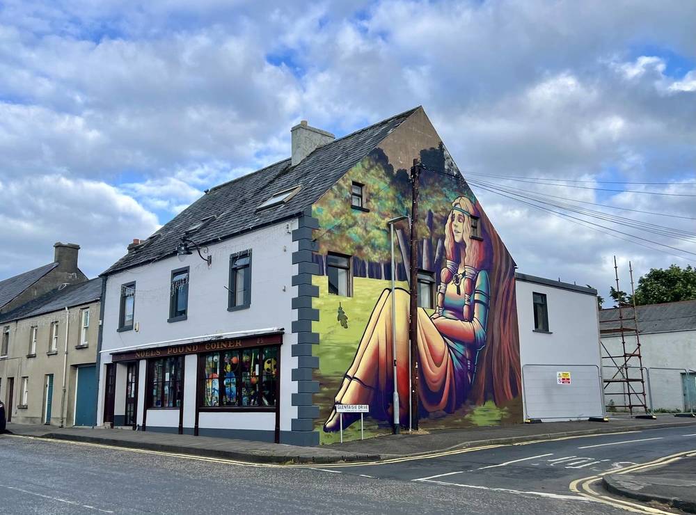 Photograph by LYUDMYLA POKRYSHEN