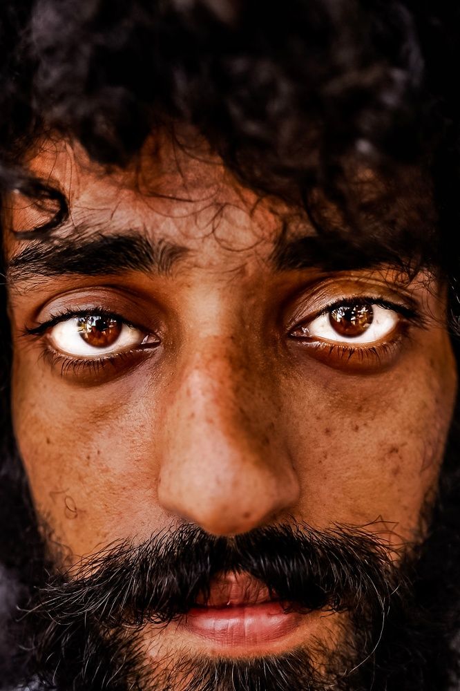 Смотри в мои глаза