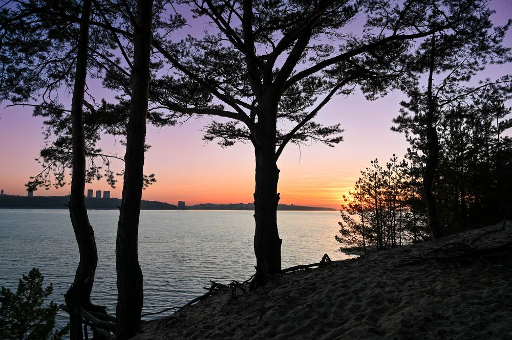 Закат на Волге