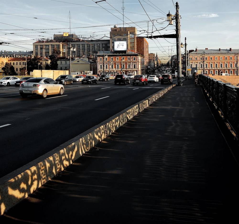 Вечер в городе