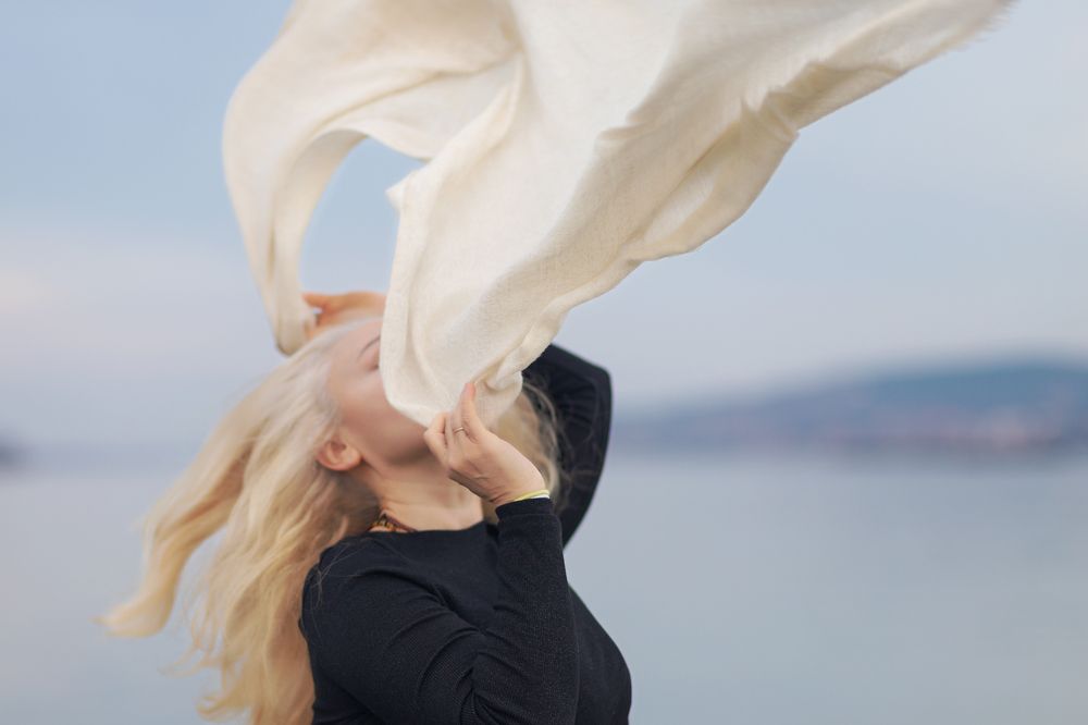 Photograph by Max Samadhi