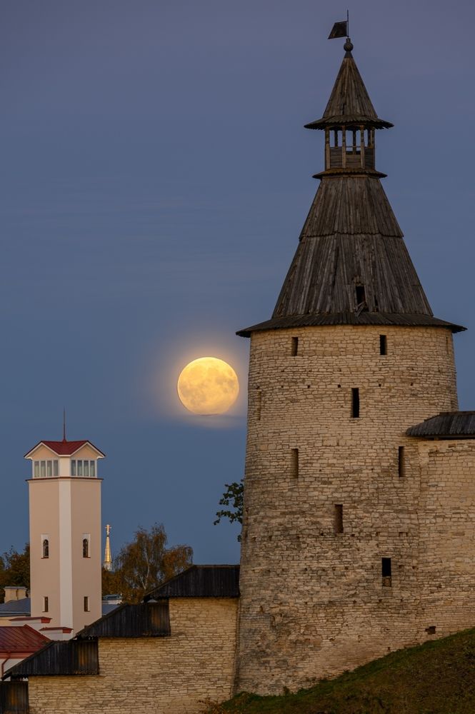 Photograph by Roman Dmitriev