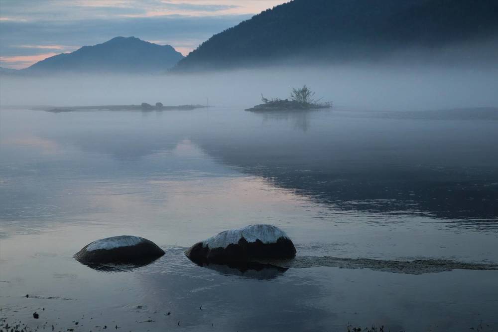 Утром на озере