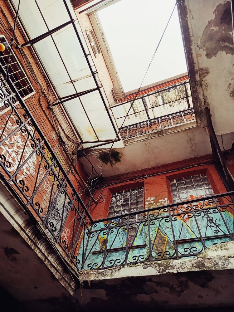 Миллионка и граффити.