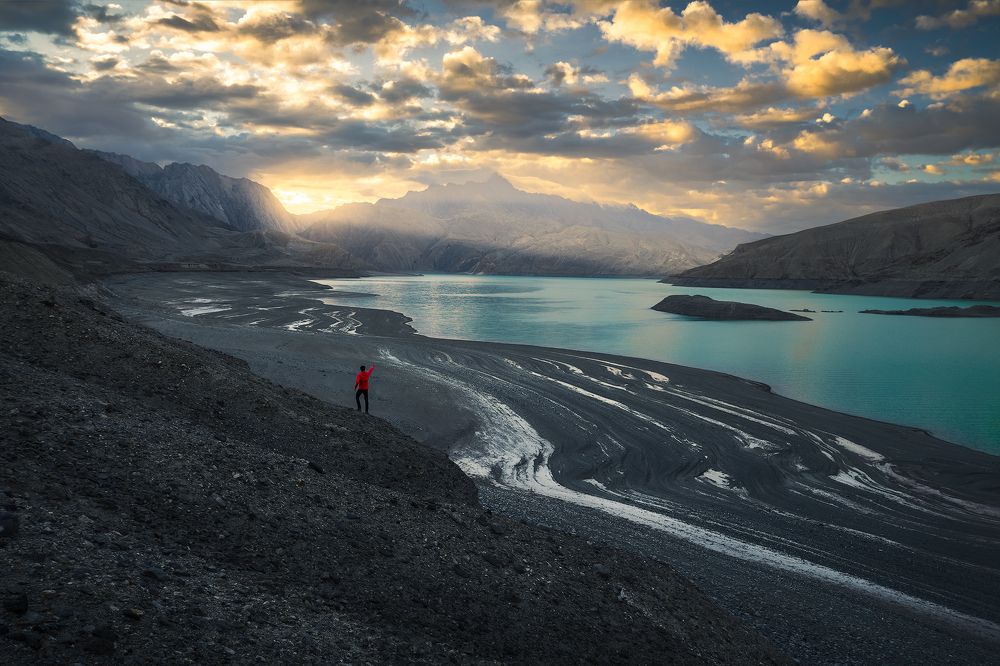 Golden hour in Bandier