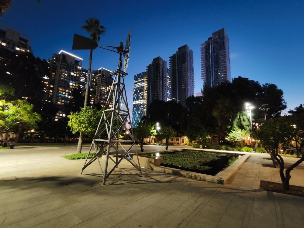 Photograph by NAFTALI KHALMAN