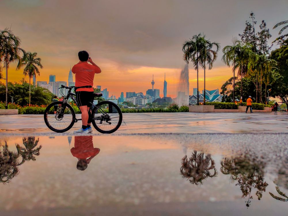 The Beauty of Sunrise Views at Titiwangsa Lake Park Kuala Lumpur