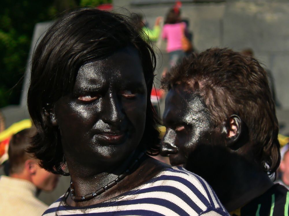 Негры в городе.