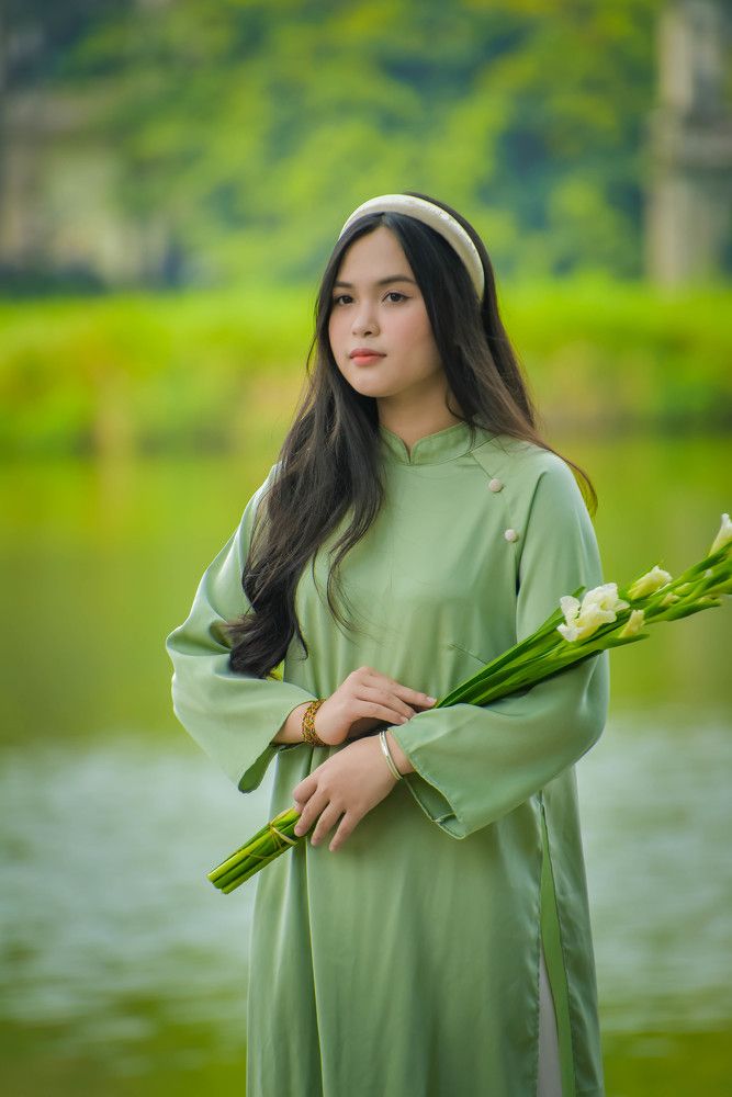 Photograph by NAM BUI