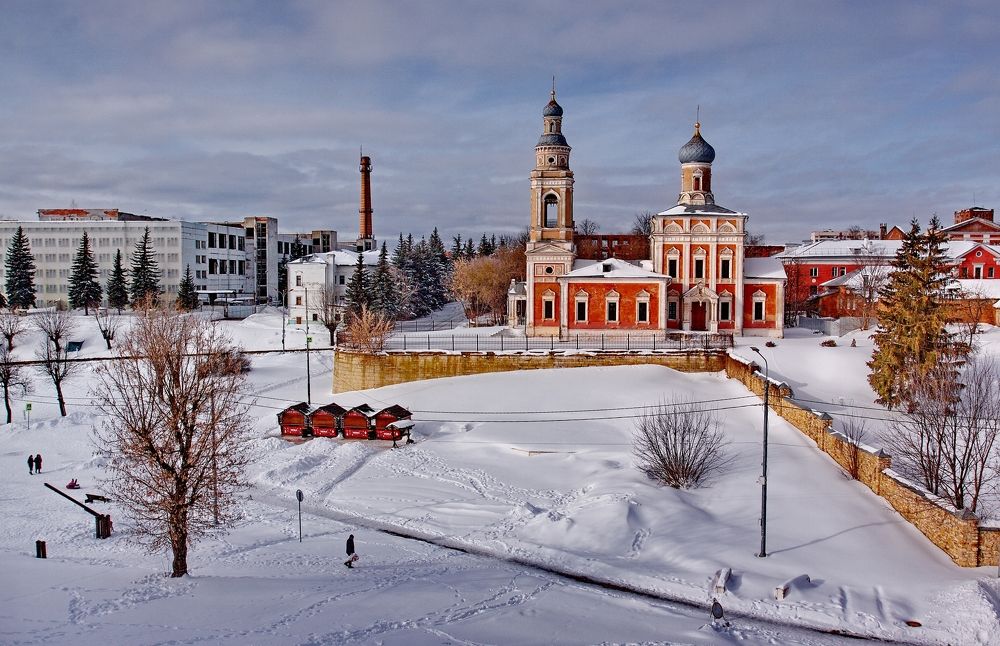 Будни в старом городе С.