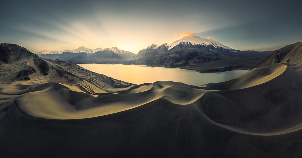 Kongur Tagh and Baisha lake