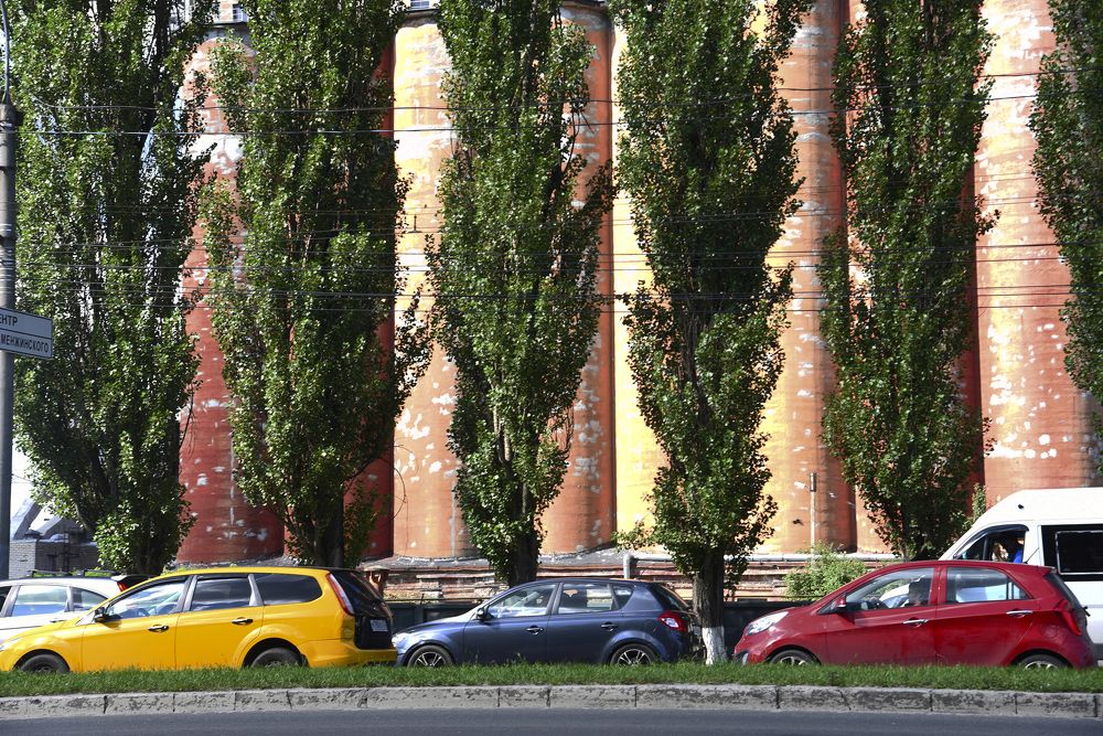 По вертикали, по горизонтали