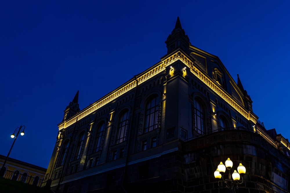 Photograph by Anton Hantov