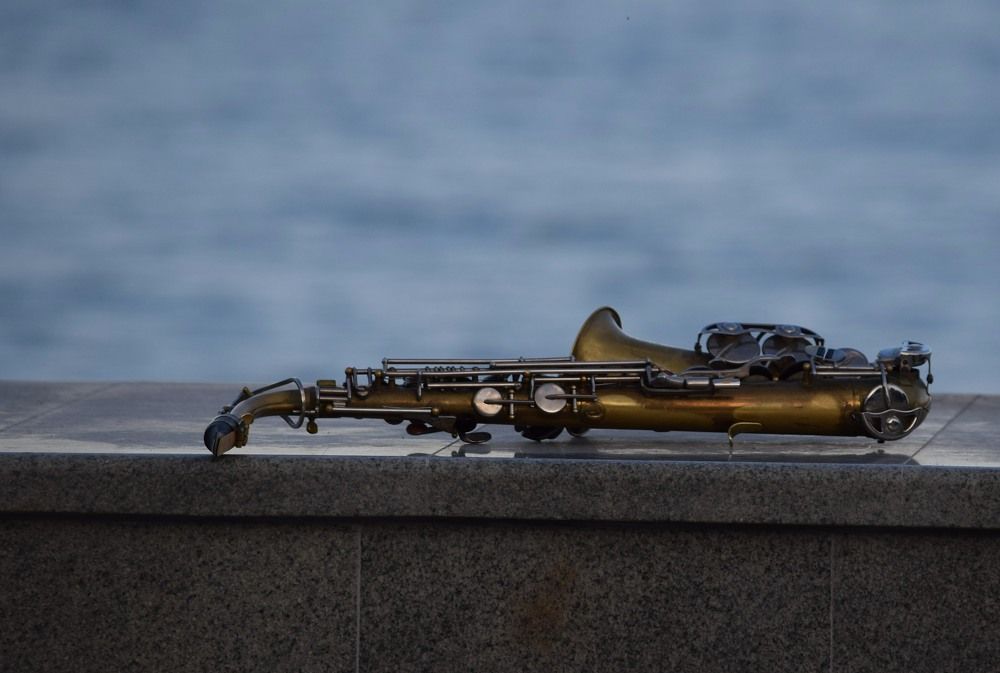 Уставший саксофон