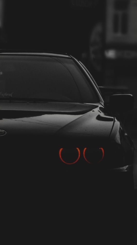 Её взгляд ты узнаешь из тысячи