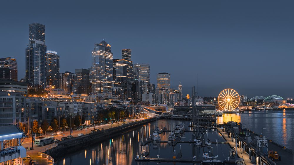 Seattle Nights: A City in Lights
