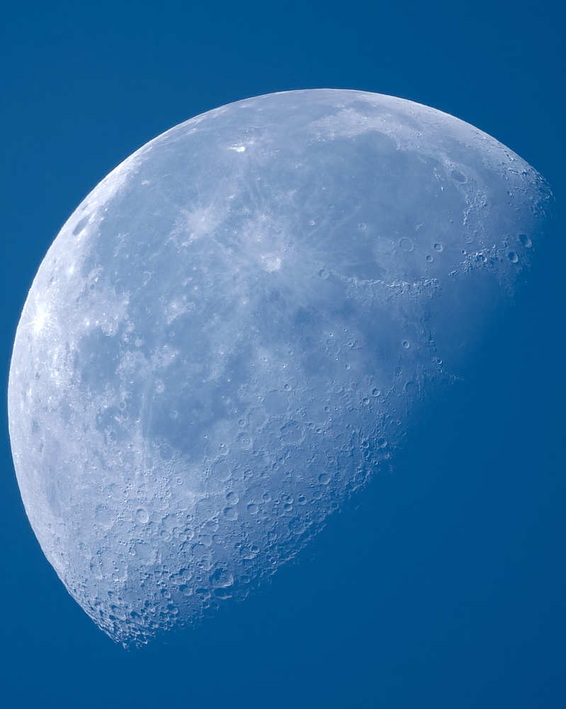 Photograph by Mikhail Khmelevskiy