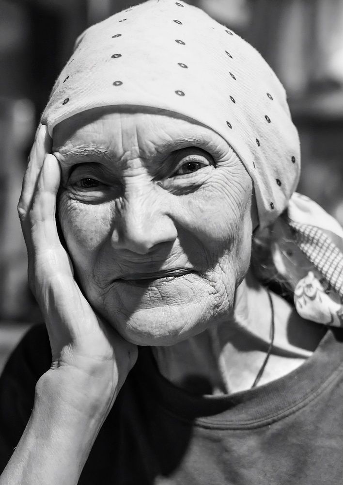 Фотография автора ОЛЬГА БУЛЫЧЕВА