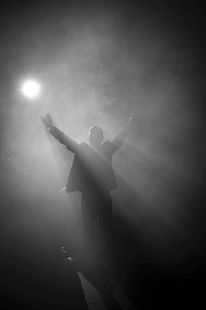 Live in Concert | Light, Band & Audience