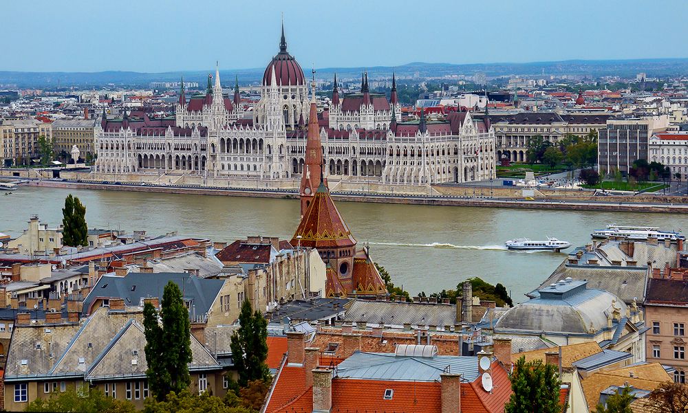 Где-то здесь надо Орбана найти