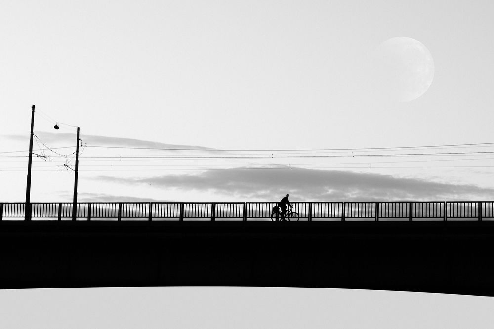 Photograph by Max Samadhi