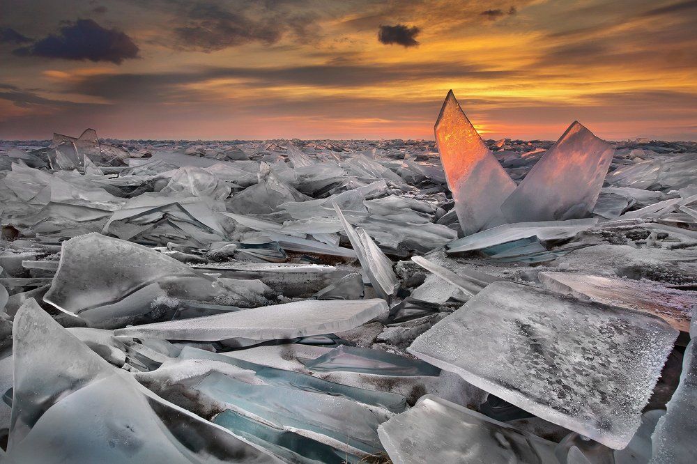 Лед Байкала