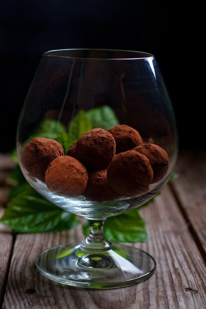 Черный шоколадный трюфель