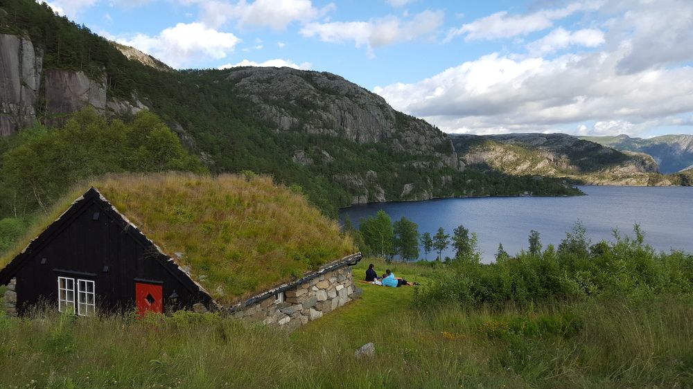 Отдых у озера