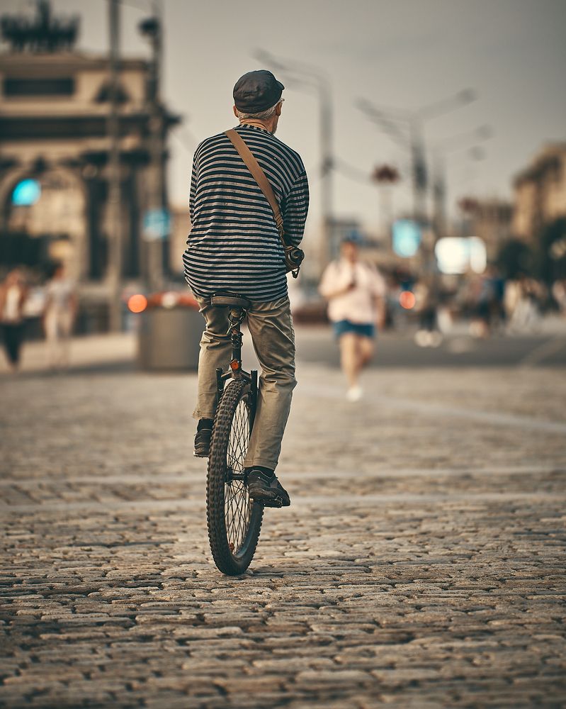 Photograph by Mikhail Khmelevskiy