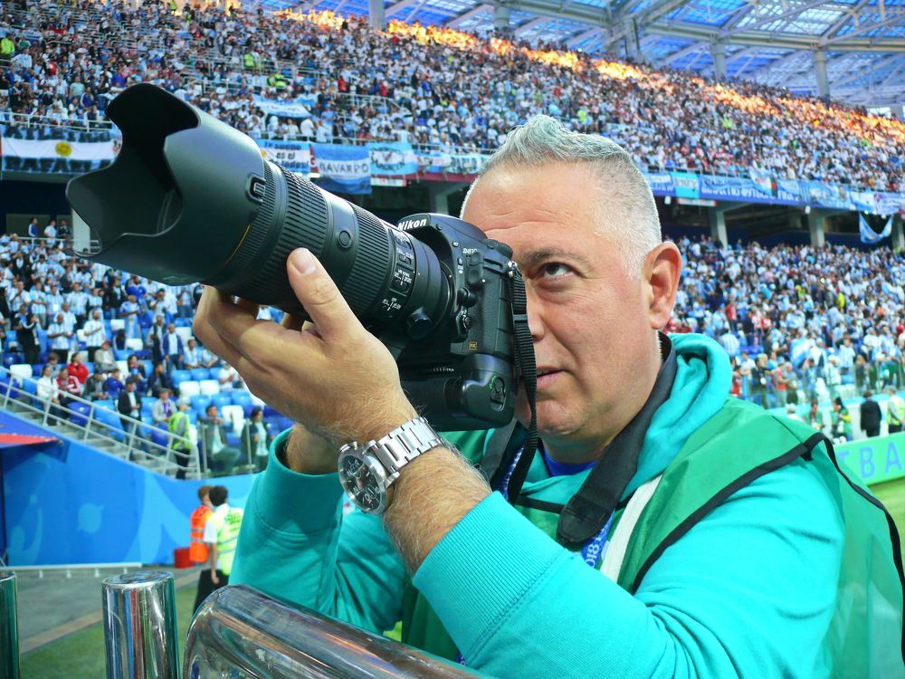 Вижу далеко.