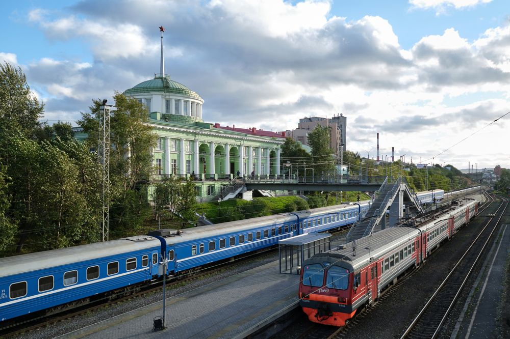 Photograph by Sergey Larin