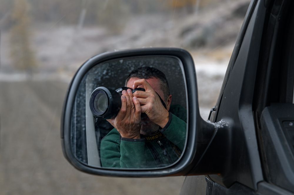 Не выходя из автомобиля