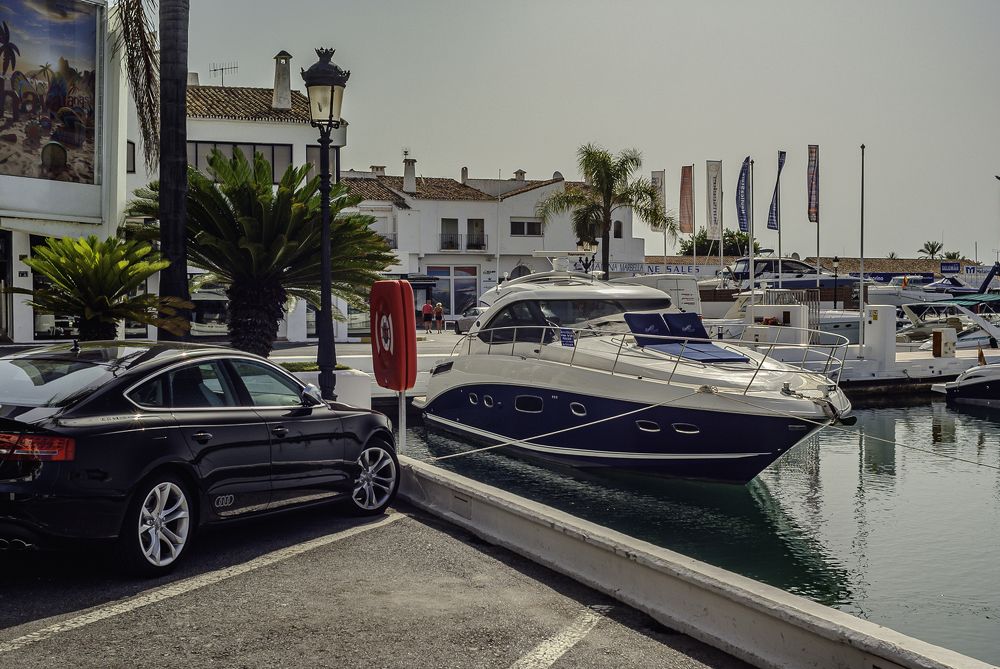 Фотография автора Виктор Парщиков