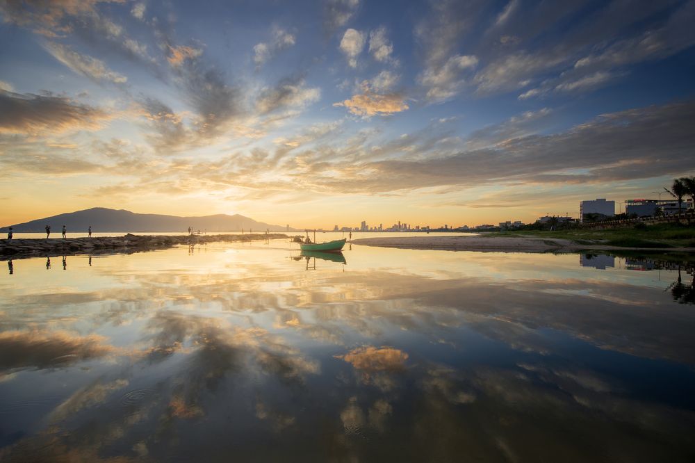 Photograph by trung nguyen