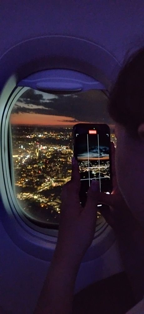 Самолёт идёт на посадку