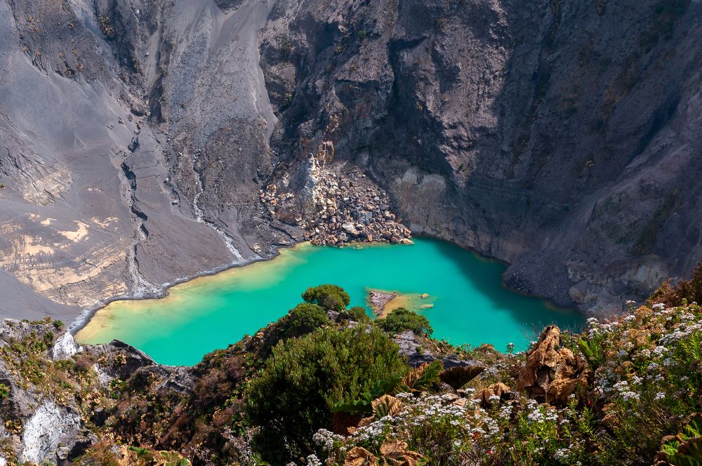 Изумрудный кратер