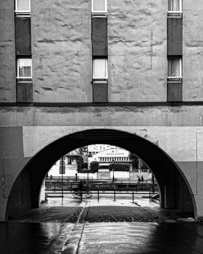 Photograph by Julien MENDJELI