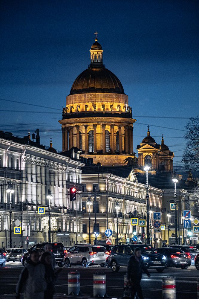 Фотография автора Евгений Величко