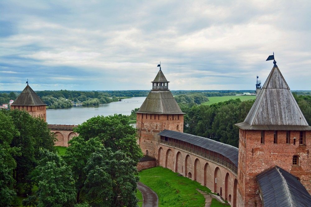 Башни кремля в Великом Новгороде.