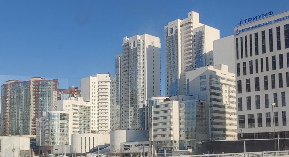 Белые дома ....)