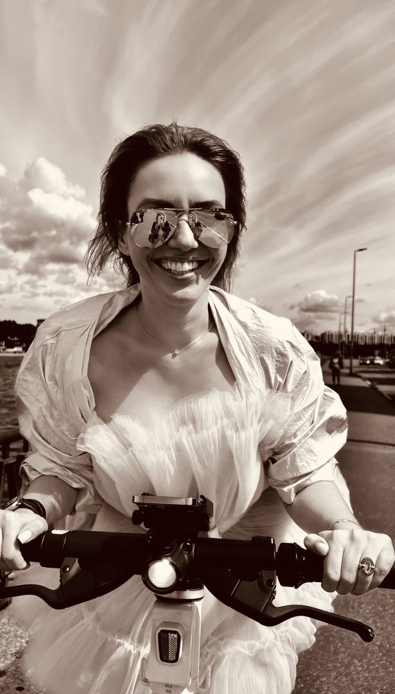 Летняя прогулка на самокате.