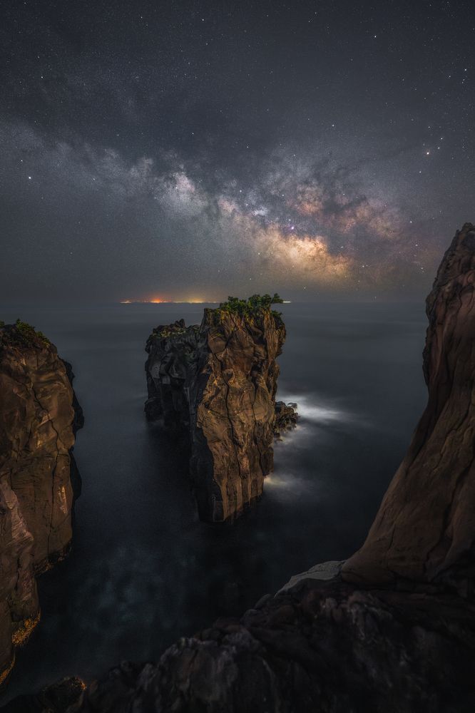 Photograph by Kaneko Atsushi