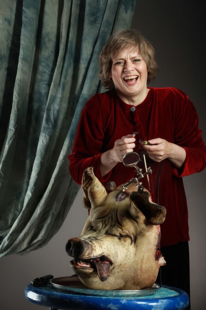 In the style of Ferdinand Waldo Demara