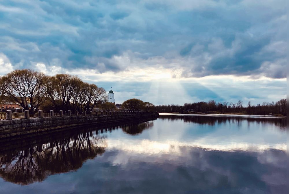 Луч солнца золотого